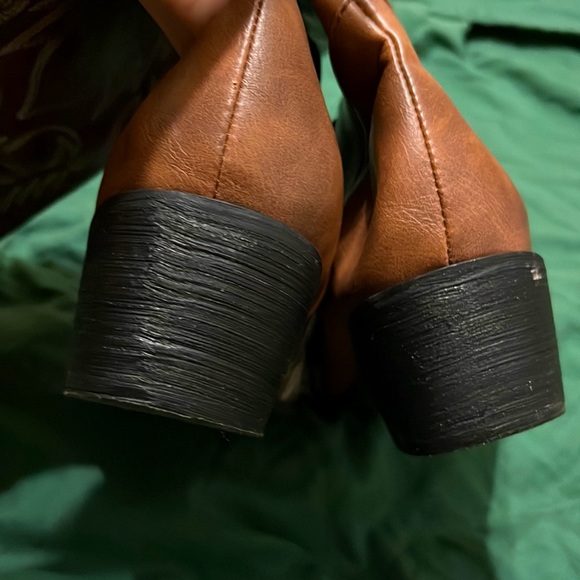 Embroidered Fashion Western boots! - Picture 6 of 7